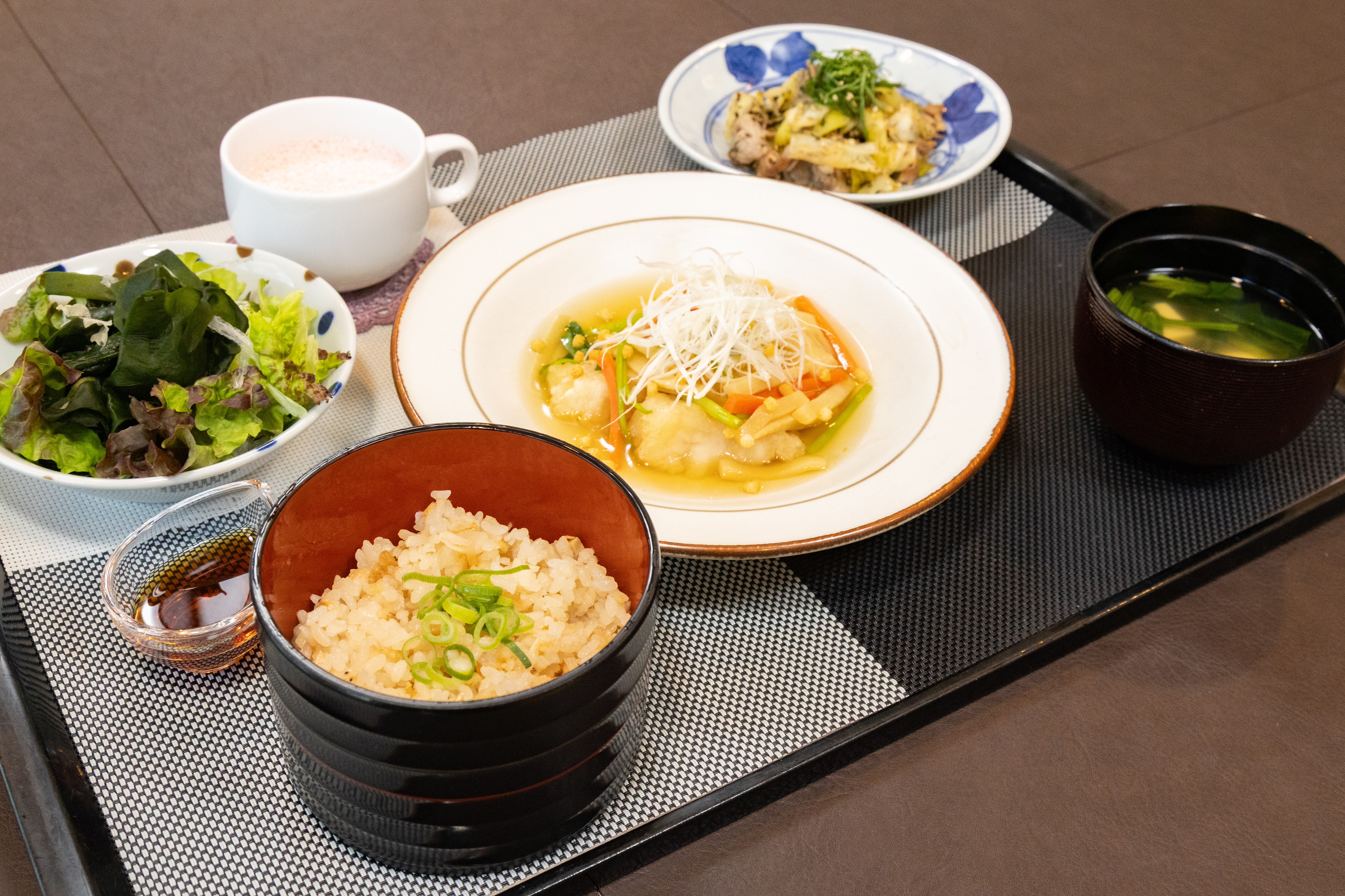 昼食