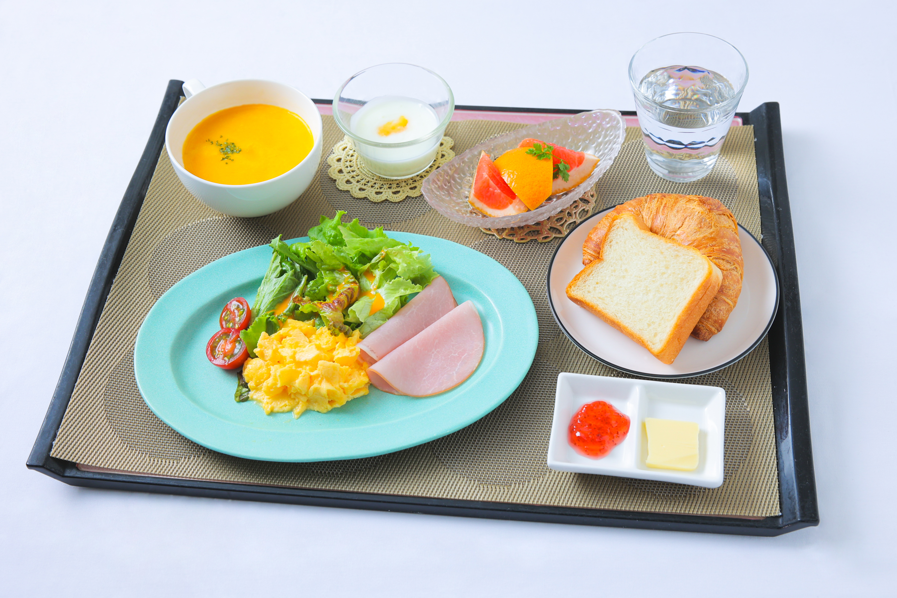 朝食