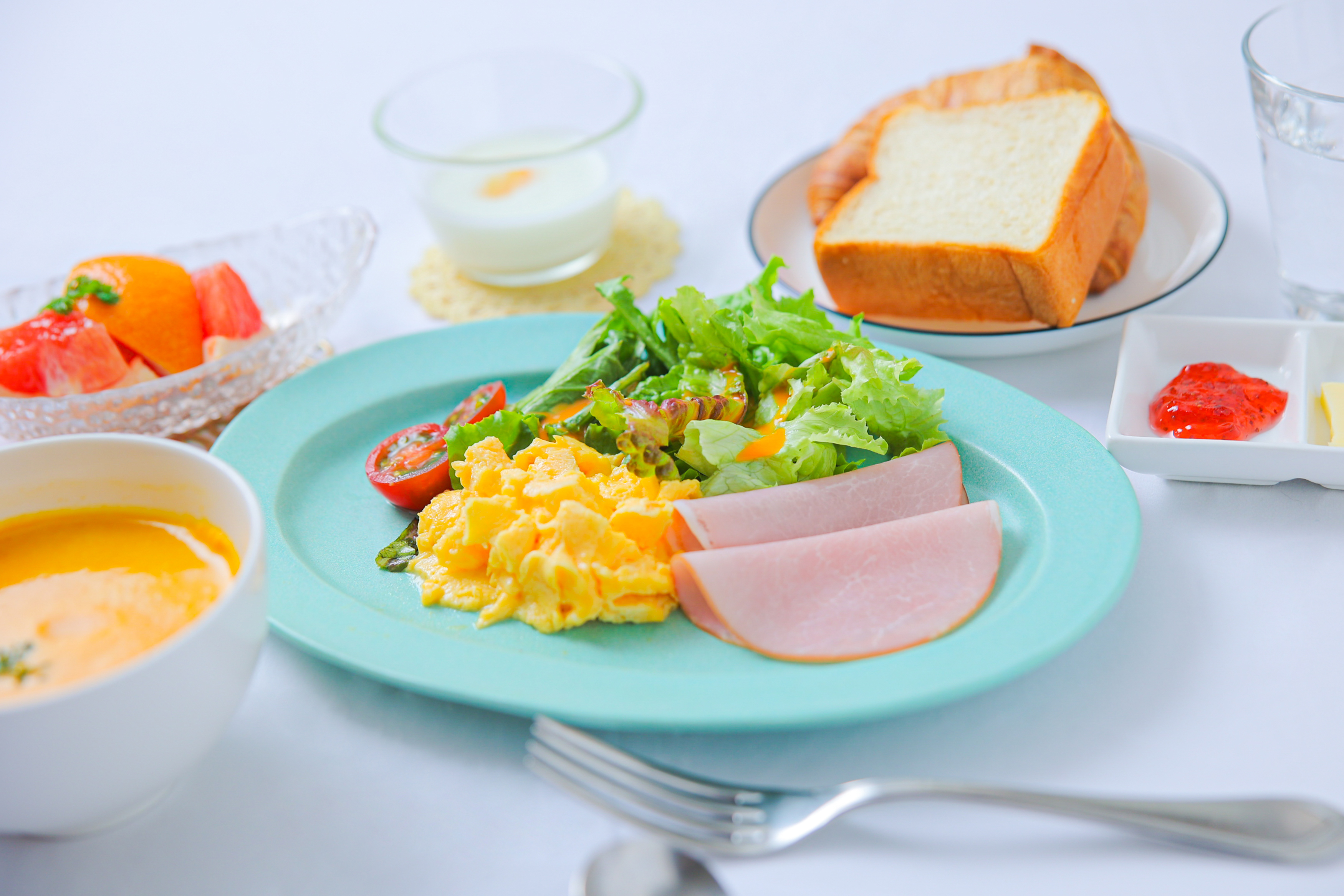 朝食