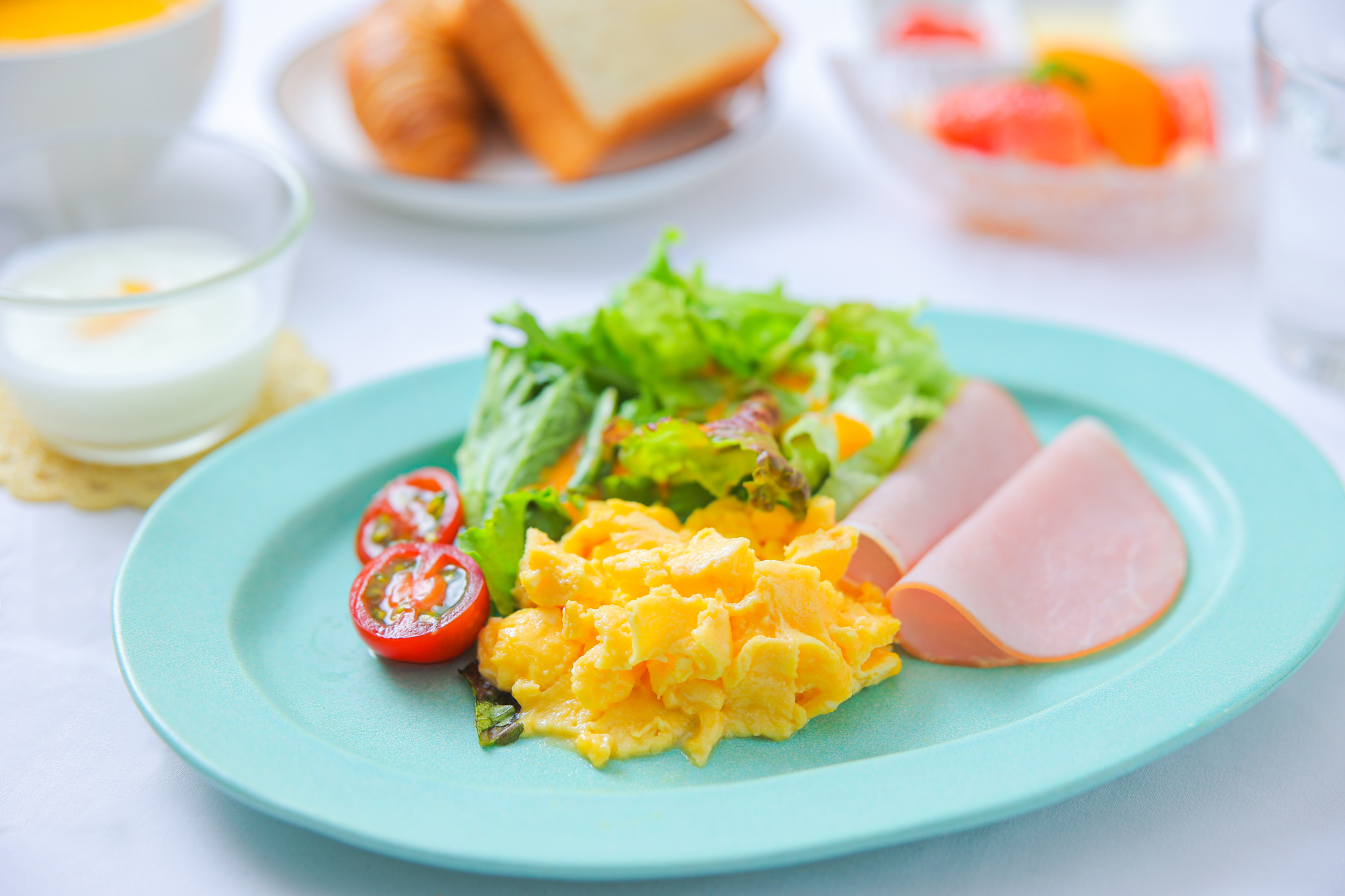 朝食